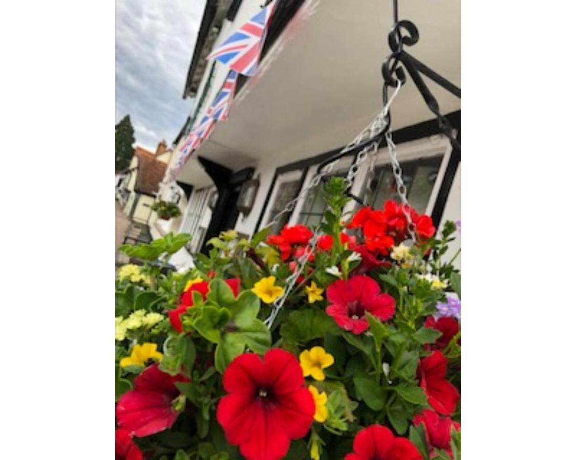 Stay And Relax At The Yew Tree Manuden Buitenkant foto