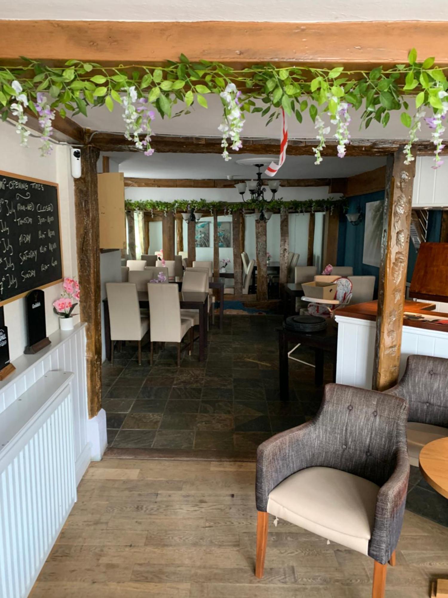 Stay And Relax At The Yew Tree Manuden Buitenkant foto